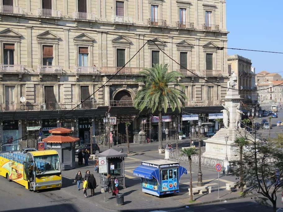 Stesicoro-Duomo Elegante Appartamento In Centro Catania Exterior photo